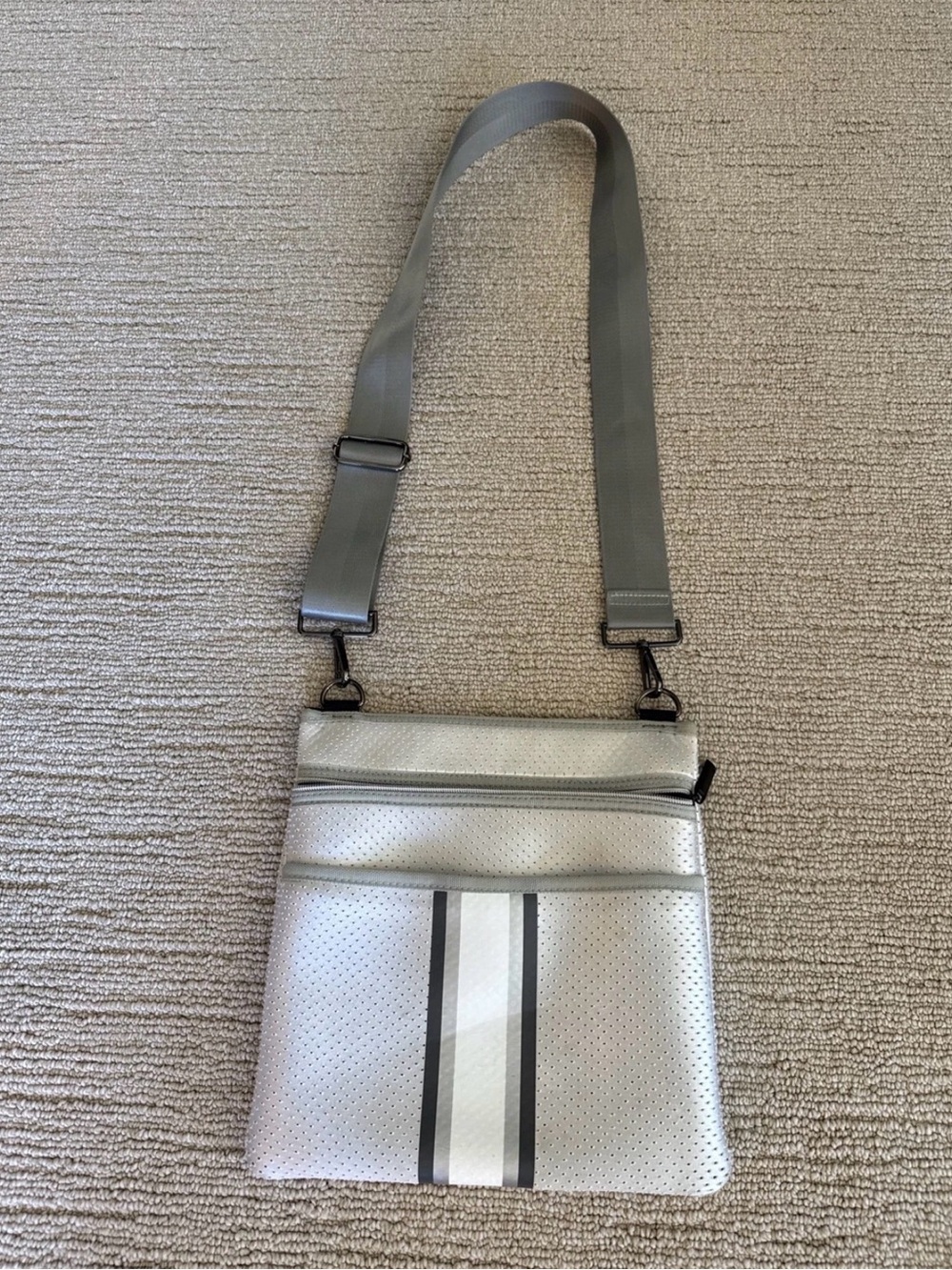 HAUTE SHORE Silver Crossbody with Gray Stripe Detail